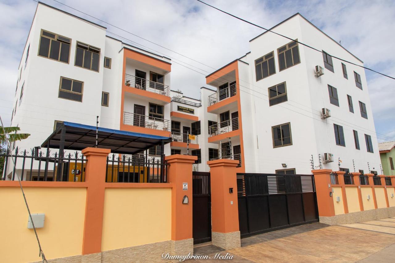 Washington Court Furnished Apartments Kwashieman Esterno foto